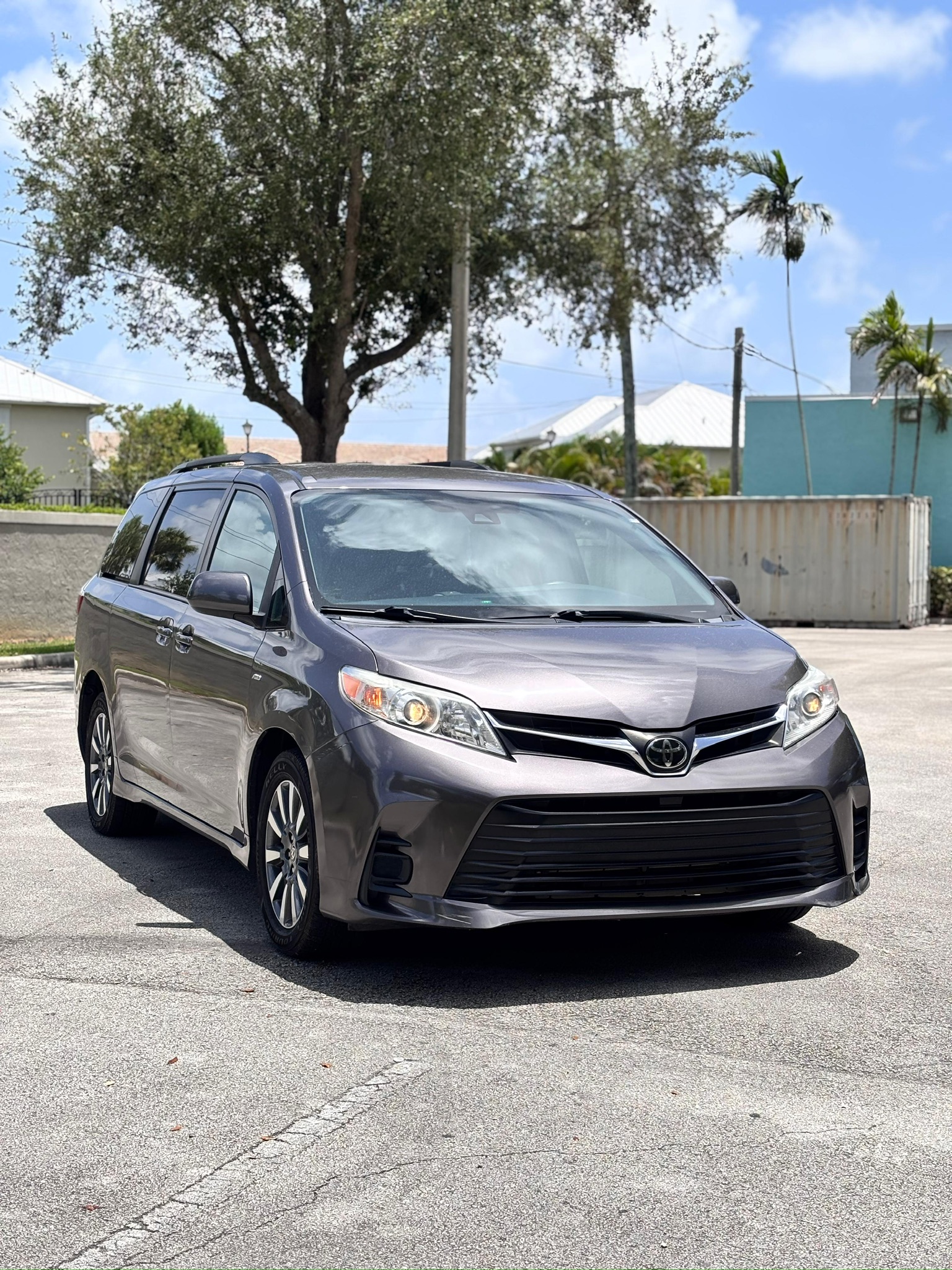 2020 Toyota Sienna LE